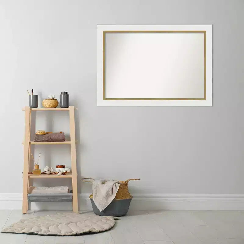 Miroir mural de salle de bain, blanc : cadre doré, accessoires de coiffeuse