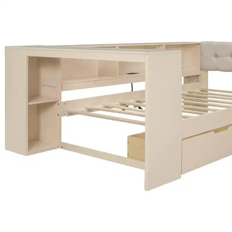 Lit double avec plate-forme, étagères de rangement, 2 tiroirs, station de recharge et tête de lit rembourrée.