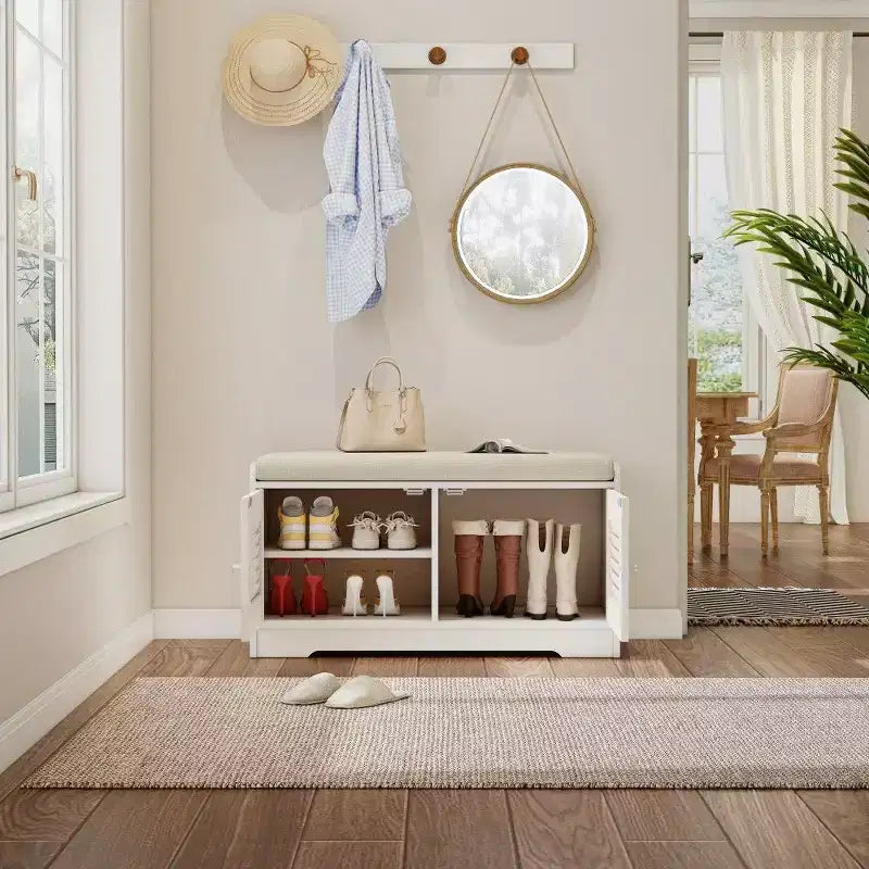 Banc meuble à chaussures avec double portes, banc d'entrée avec étagères réglables et coussins amovibles, étagère à chaussures de couloir.