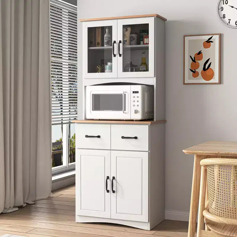 Meuble de cuisine en bois avec portes vitrées et tiroirs de rangement