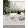 Table de patio extensible en aluminium, convenant pour 4 à 6 personnes.