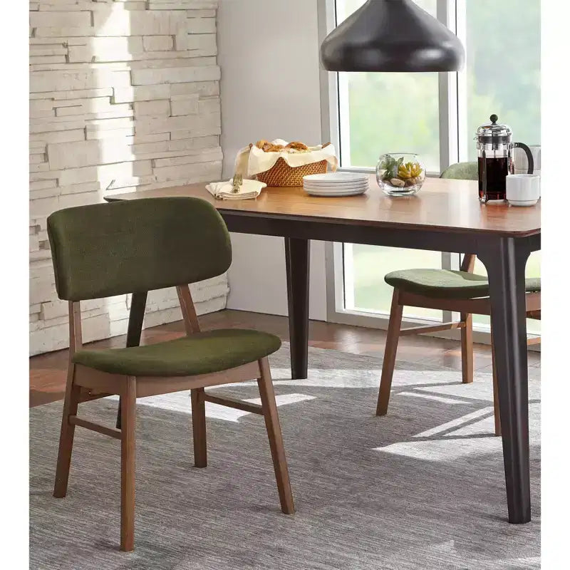 Ensemble table de salle à manger rectangulaire et chaises modernes de style médiéval