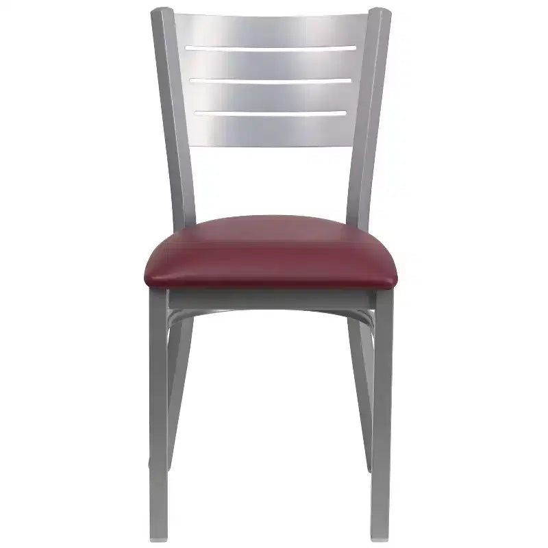 Chaise de salle à manger en métal à lattes argentées