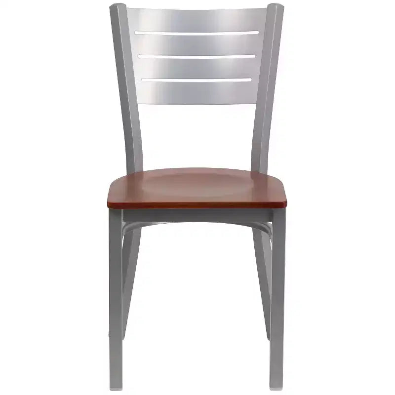 Chaise de salle à manger en métal à lattes argentées