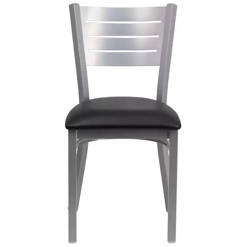 Chaise de salle à manger en métal à lattes argentées