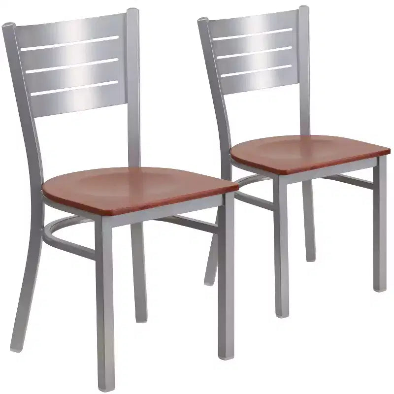 Chaise de salle à manger en métal à lattes argentées