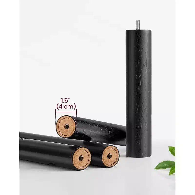 Porte-manteau en bois massif avec une base carrée robuste, disponible en 3 hauteurs.