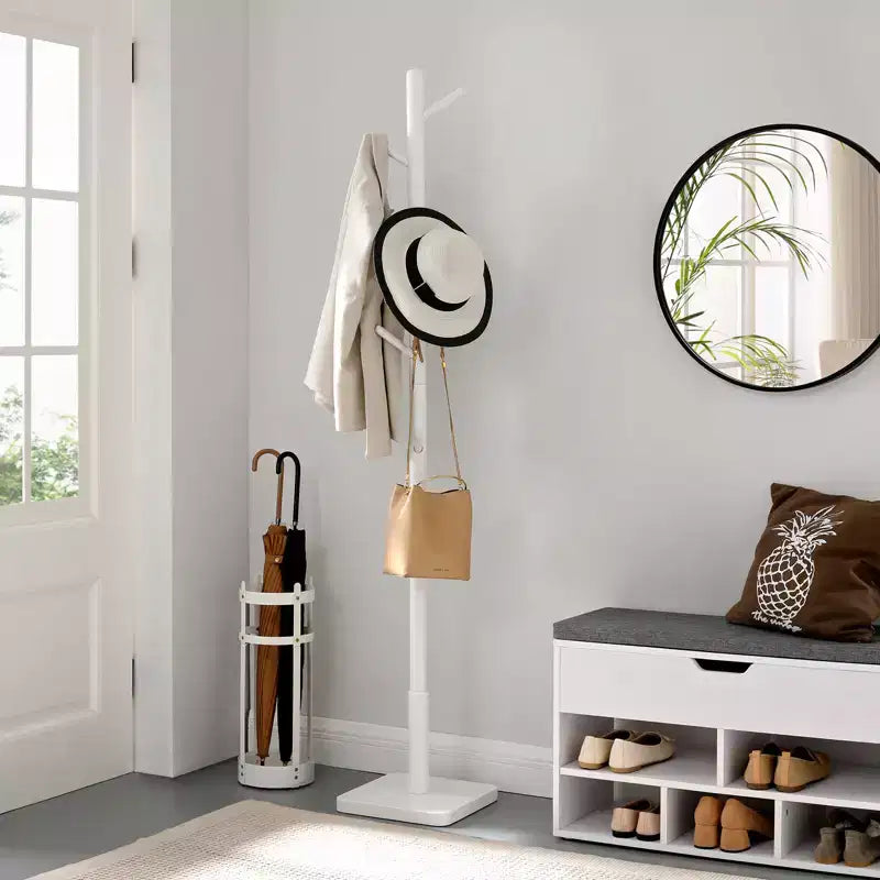 Porte-manteau en bois massif avec une base carrée robuste, disponible en 3 hauteurs.